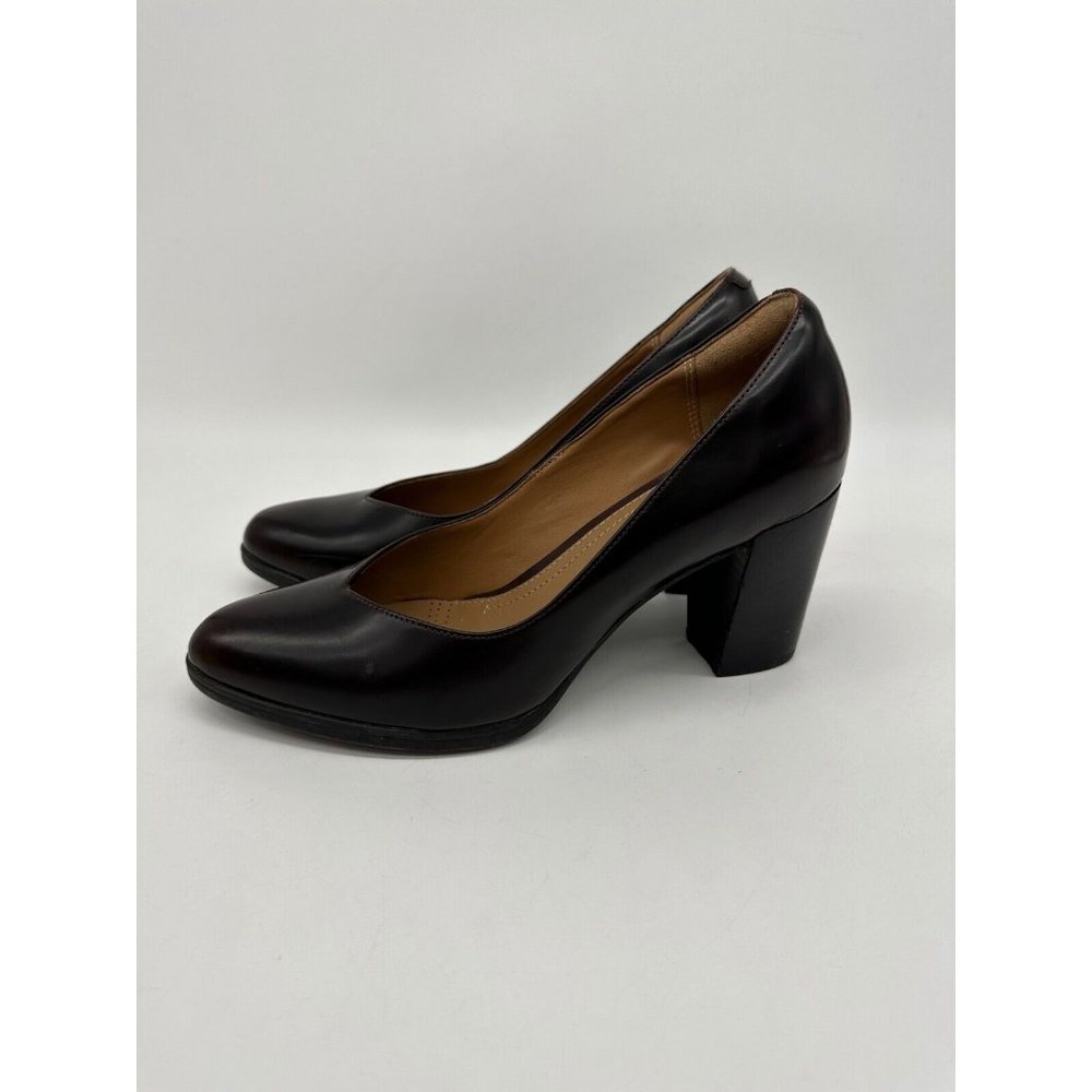 Clarks Heels Womens 8M Black Leather Blocked Slip On Comfort Casual Ladies 13285